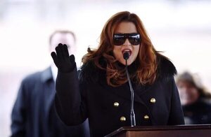 Lisa Marie Presley dijo a Sofia Coppola que “Priscilla” dejaba a su padre de “depredador” - Cine y TV - ABC Color