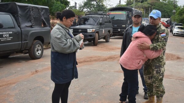 Padre de militar arrastrado por raudal en Lambaré: "El intendente es el culpable"