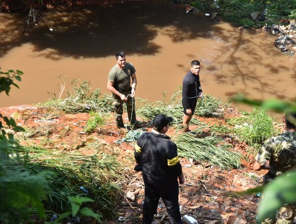 Calle sin protección ya causó varios accidentes, según Bomberos de Lambaré · Radio Monumental 1080 AM