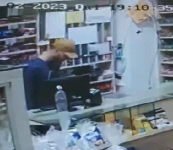 Solitario asaltante se llevó dinero en efectivo de una panadería en el barrio Virgen de Caacupé