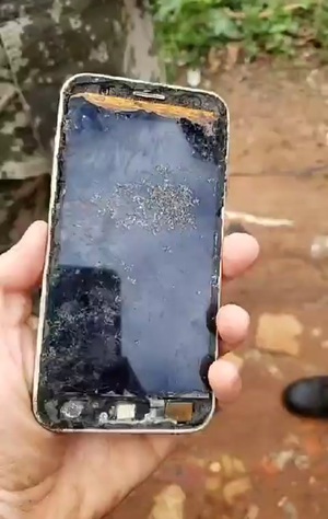 Se reanuda búsqueda de militares y aparece un teléfono celular - La Tribuna