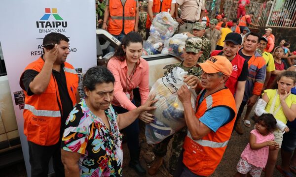 Unas 500 familias damnificadas de Alto Paraná reciben ayuda de Itaipu y otras instituciones en los albergues