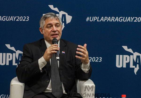 Ministro de Educación resalta cambio en el acuerdo con UE: “vamos a respetar y cuidar la familia”