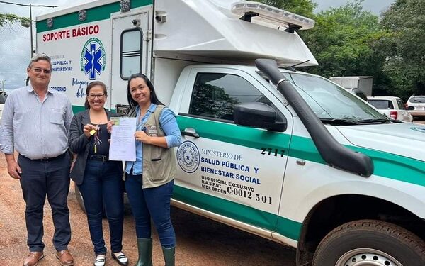 Centro de Salud de Itakyry recibe ambulancia