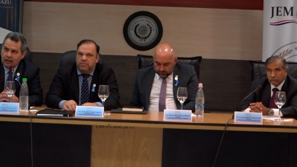 En “Día de gobierno” JEM escuchó a abogados, defensores, fiscales y jueces de Coronel Ovieo