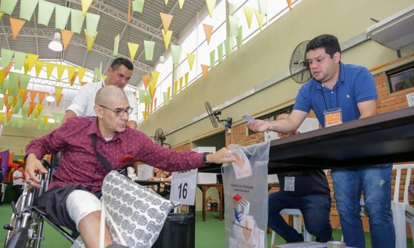 Destacan aplicación del Voto Accesible en Elecciones de Abogados