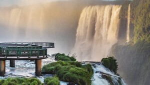 Caudal de las Cataratas del Iguazú sigue bajando