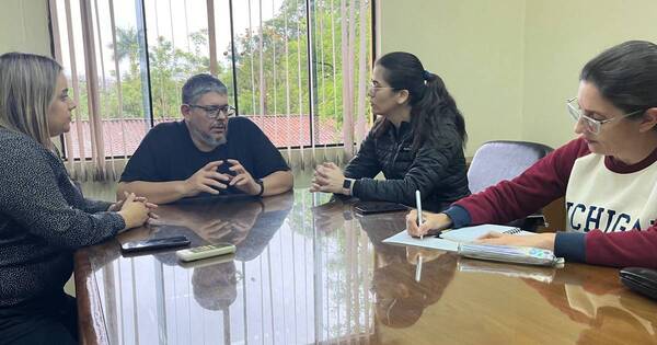 La Nación / INS y Becal apuestan por la especialización de médicos del sector público