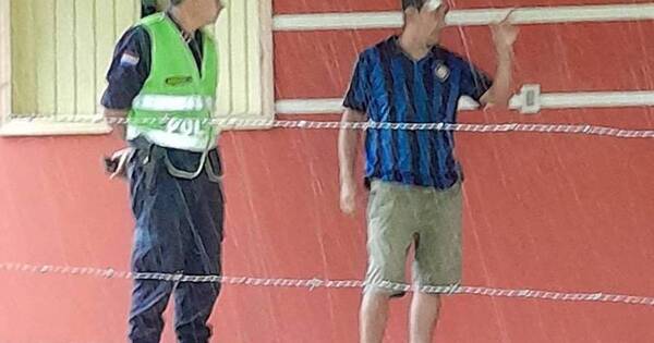 La Nación / En atraco domiciliario, roban efectivo y joyas
