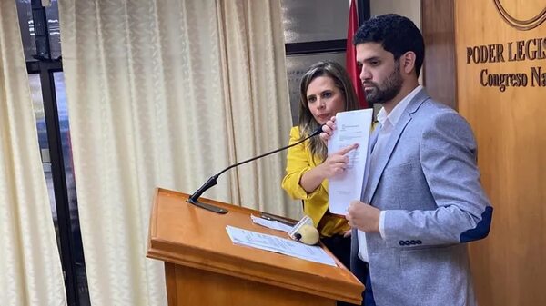 Encuentro Nacional pide a la Contraloría fiscalización especial al MEC sobre título del senador Rivas - Política - ABC Color