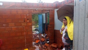 “Gracias a Dios que las paredes se quedaron en pie y nosotros con vida”