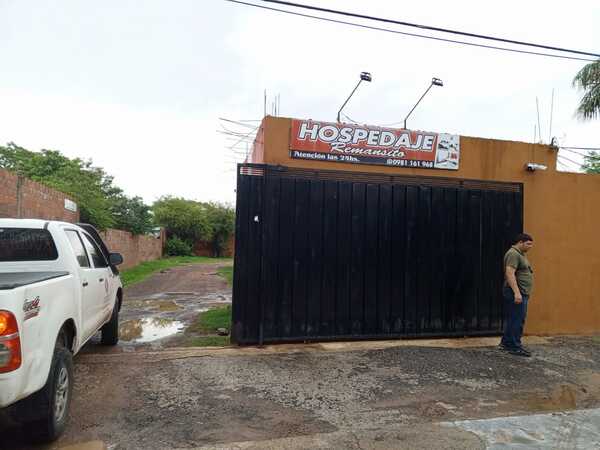 Allanan motel y hospedaje que servía como depósito de mercaderías de contrabando | 1000 Noticias