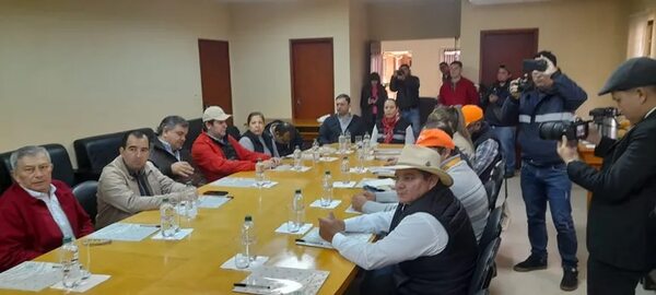 Ministra de Obras visita Ayolas para conocer el proyecto de defensa costera - Nacionales - ABC Color
