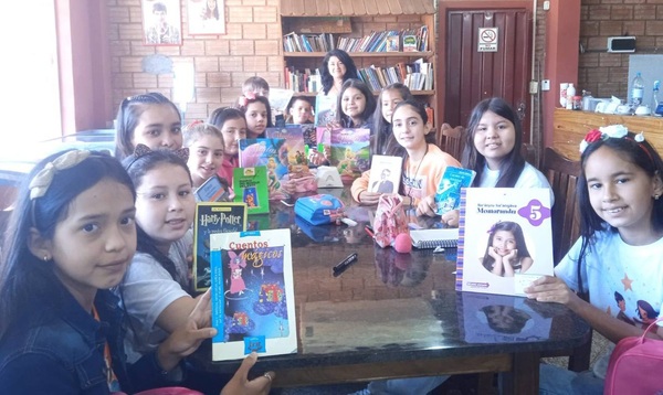 Desde hace dos años funciona en la comunidad sanjosiana el taller de lectura infantil - Noticiero Paraguay