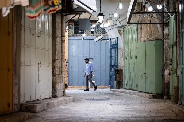 La Ciudad Vieja de Jerusalén se apaga a raíz de la guerra - Viajes - ABC Color