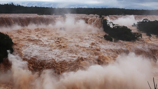 El circuito Garganta del Diablo de las Cataratas de Yguazú permanece cerrada