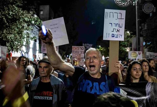 Miles de manifestantes acentúan la presión sobre Netanyahu en Israel