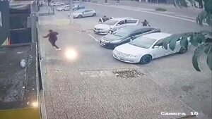 Intento de asesinato frustrado en Ponta Porã: Hombre intuye ataque de sicarios y escapa ileso - Policiales - ABC Color