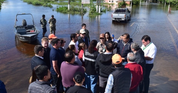 MOPC y EBY trabajarán en plan de construcción de la defensa costera en Ayolas