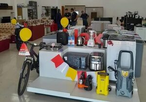 Asaltan local comercial y roban dinero y 39 celulares - ABC en el Este - ABC Color
