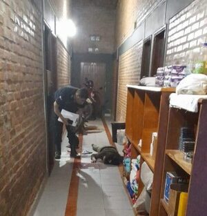 Mujer fue apuñalada por su compañero de trabajo, en un motel