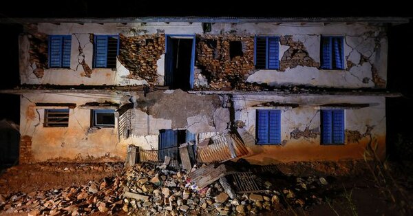 En Nepal un devastador terremoto dejó más de 150 muertos | 1000 Noticias