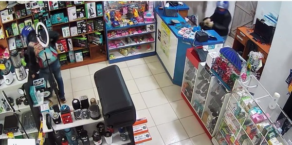 Hieren a hombre en asalto a local en Minga Guazú