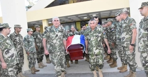  Emotiva despedida al sargento Domingo Ríos en parroquia del Comando del Ejército