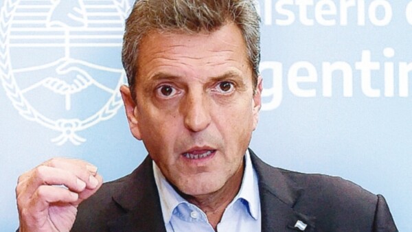 Los sondeos difieren; unos dan ganador a Milei y otros, a Massa