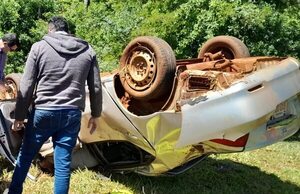 Un hombre muere en violento accidente en Hernandarias - ABC en el Este - ABC Color