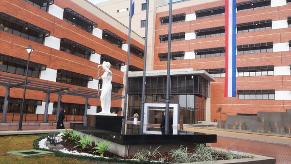 Cuestionan nuevo juicio oral a joven que ya compurgó su pena