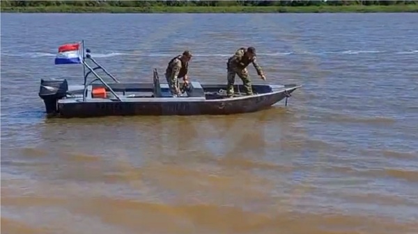 Prosigue la búsqueda del sargento Sosa en el Río Paraguay - Noticias Paraguay