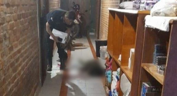 Mujer fue apuñalada por su compañero de trabajo en un motel de Coronel Oviedo - Noticiero Paraguay