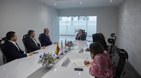 Encuentro entre los Fiscales Generales de Paraguay y Colombia en Bogotá