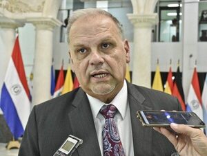 Amplían imputación contra exministro Joaquín Roa por lavado de dinero y otros delitos · Radio Monumental 1080 AM