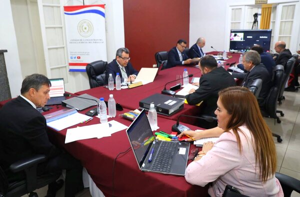 Consejo elaboró ternas para cargos vacantes en Fiscalía y Defensoría Pública