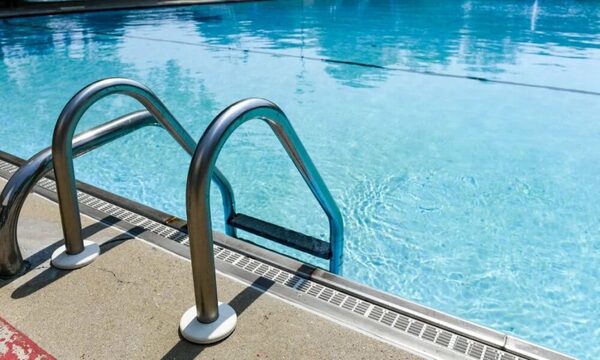 Niña de 2 años falleció ahogada en la piscina de su vecino