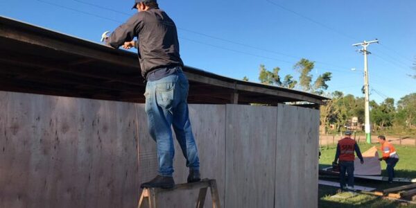 SEN construye viviendas provisorias para familias afectadas por tornado
