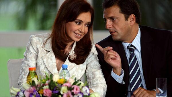 Argentina: Massa asegura que Cristina Kirchner "no se va a meter" si llega a la presidencia
