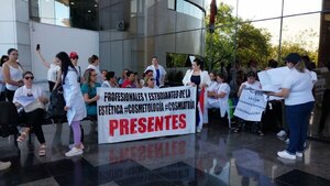 Diario HOY | Proyecto que regula medicina estética: gremio no está a favor de 3 puntos