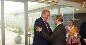 La Nación / Fiscal general se reunió con su homólogo de Colombia