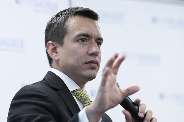Noboa avisa que Ecuador puede entrar en "default" si no tiene dinero para sus reformas - MarketData