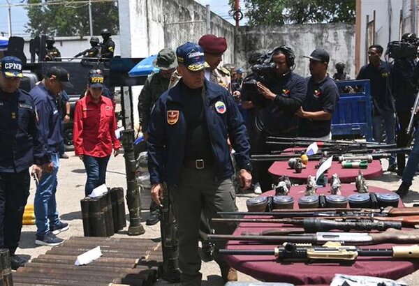 Autoridades intervienen quinta cárcel en región minera de Venezuela