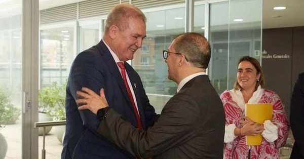 Fiscal general Emiliano Rolón se reunió con su homólogo colombiano Francisco Barbosa