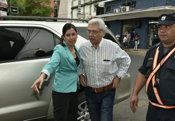 UNA no te calles: Cámara resolvió que sigue vigente orden de captura contra Froilán Peralta - Nacionales - ABC Color