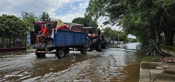 EBY asiste a unas 3500 familias afectadas por las inundaciones en Misiones