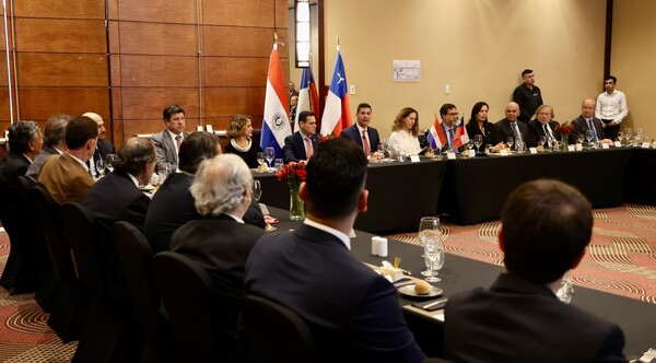 El presidente, Santiago Peña, busca atraer más inversiones chilenas al Paraguay - La Tribuna