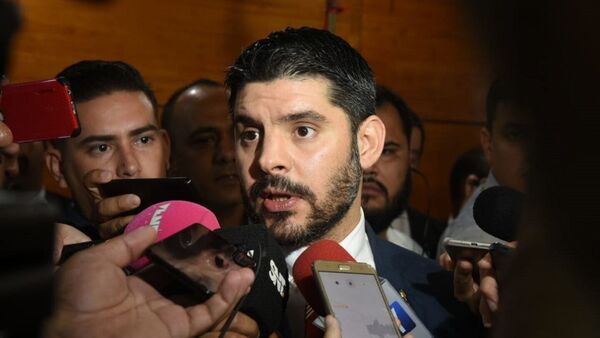 Nenecho condiciona retractarse si es que Celeste Amarilla hace lo mismo