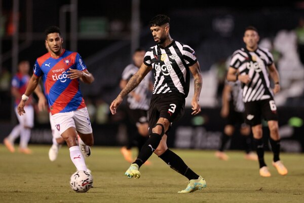 Versus / Libertad y Cerro Porteño jugarán en simultáneo el domingo