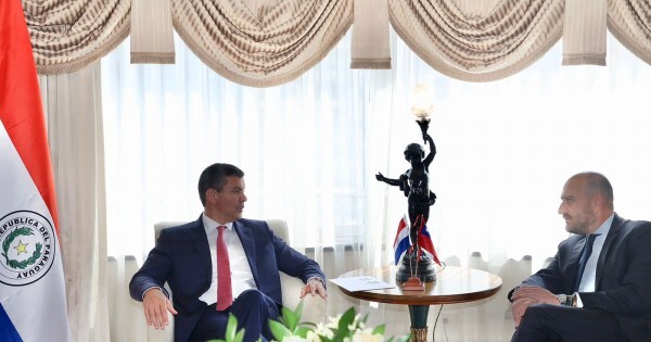 Peña y Luksic se reúnen en Chile a ocho meses de que el magnate rompiera con Cartes